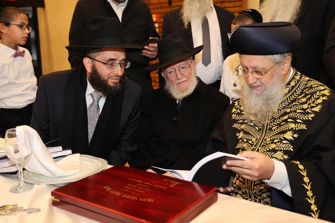 שמחת נישואי נכד הגר”מ מאזוז זצ"ל