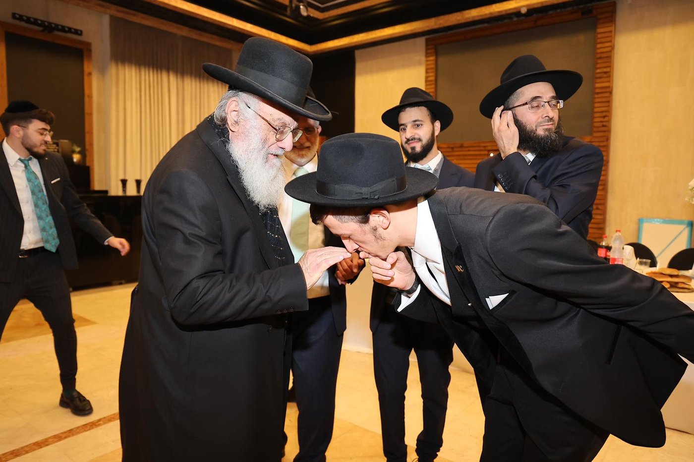 שמחת נישואי נכד הגר”מ מאזוז זצ"ל