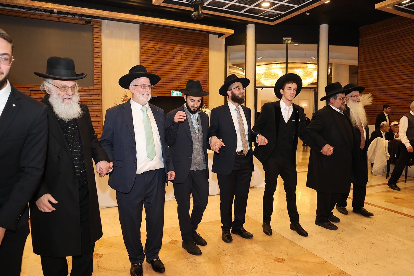 שמחת נישואי נכד הגר”מ מאזוז זצ"ל