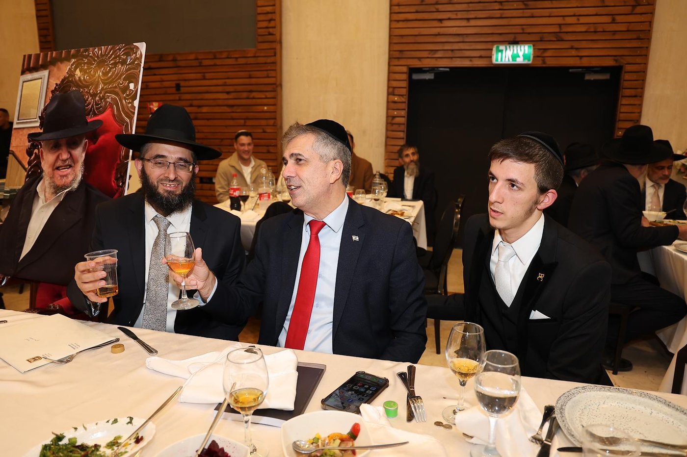 שמחת נישואי נכד הגר”מ מאזוז זצ"ל