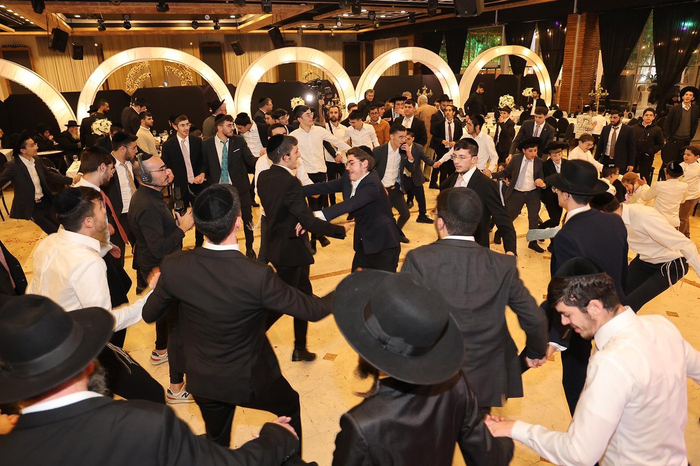 שמחת נישואי נכד הגר”מ מאזוז זצ"ל