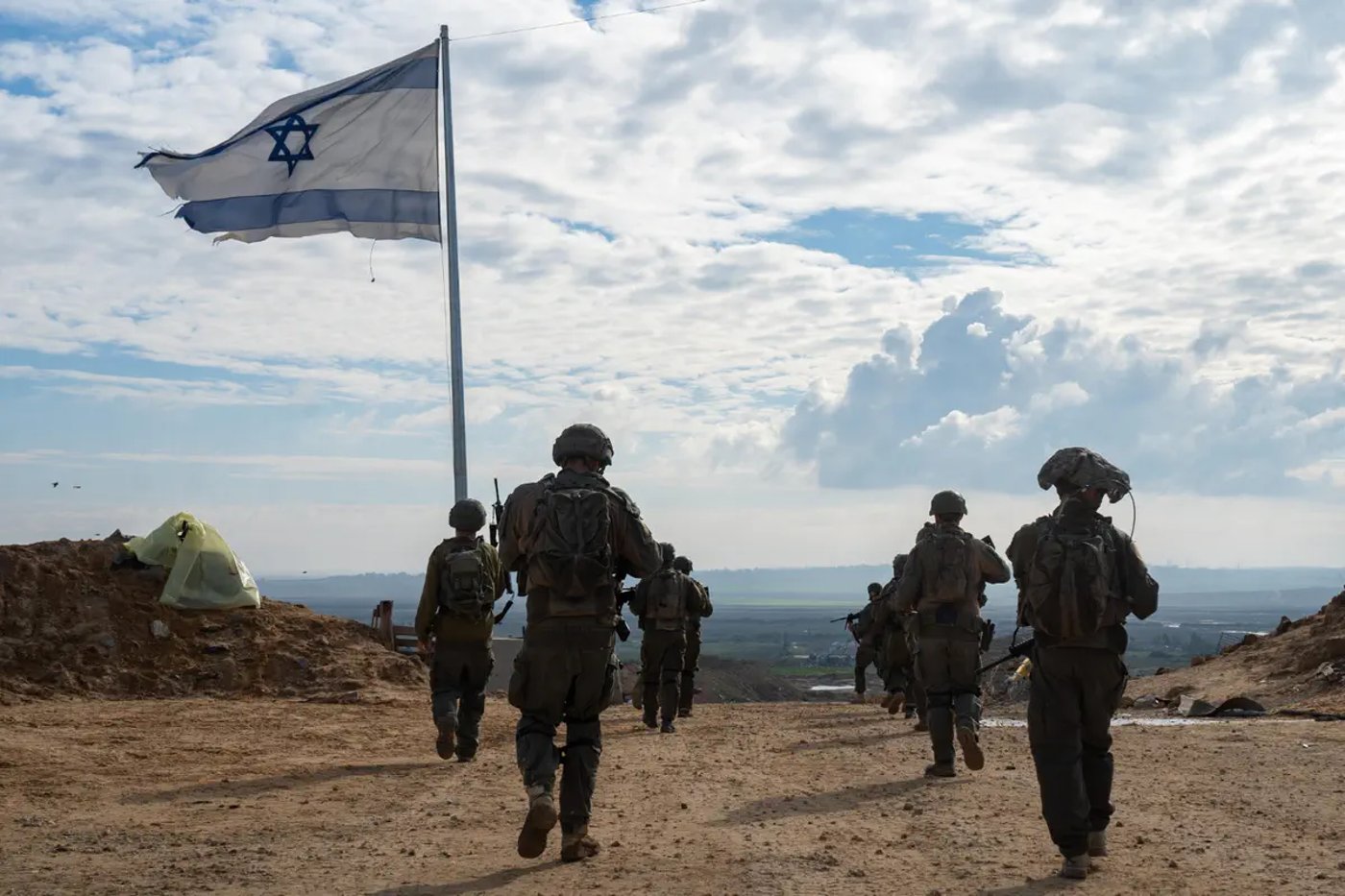 כרמלי בפעולה