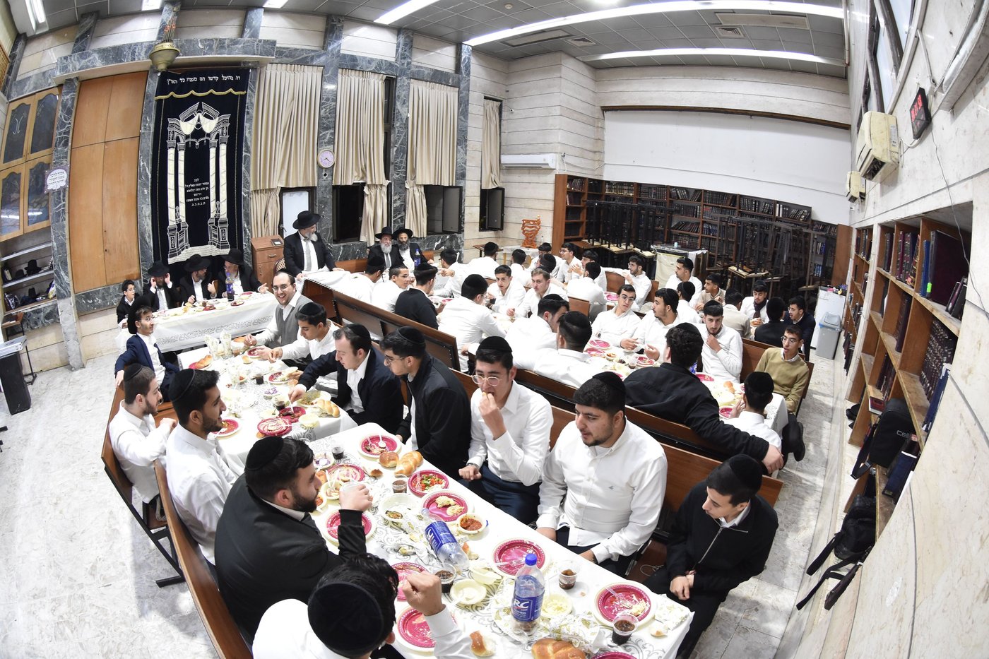 מסיבת חנוכה בישיבת תורת דוד