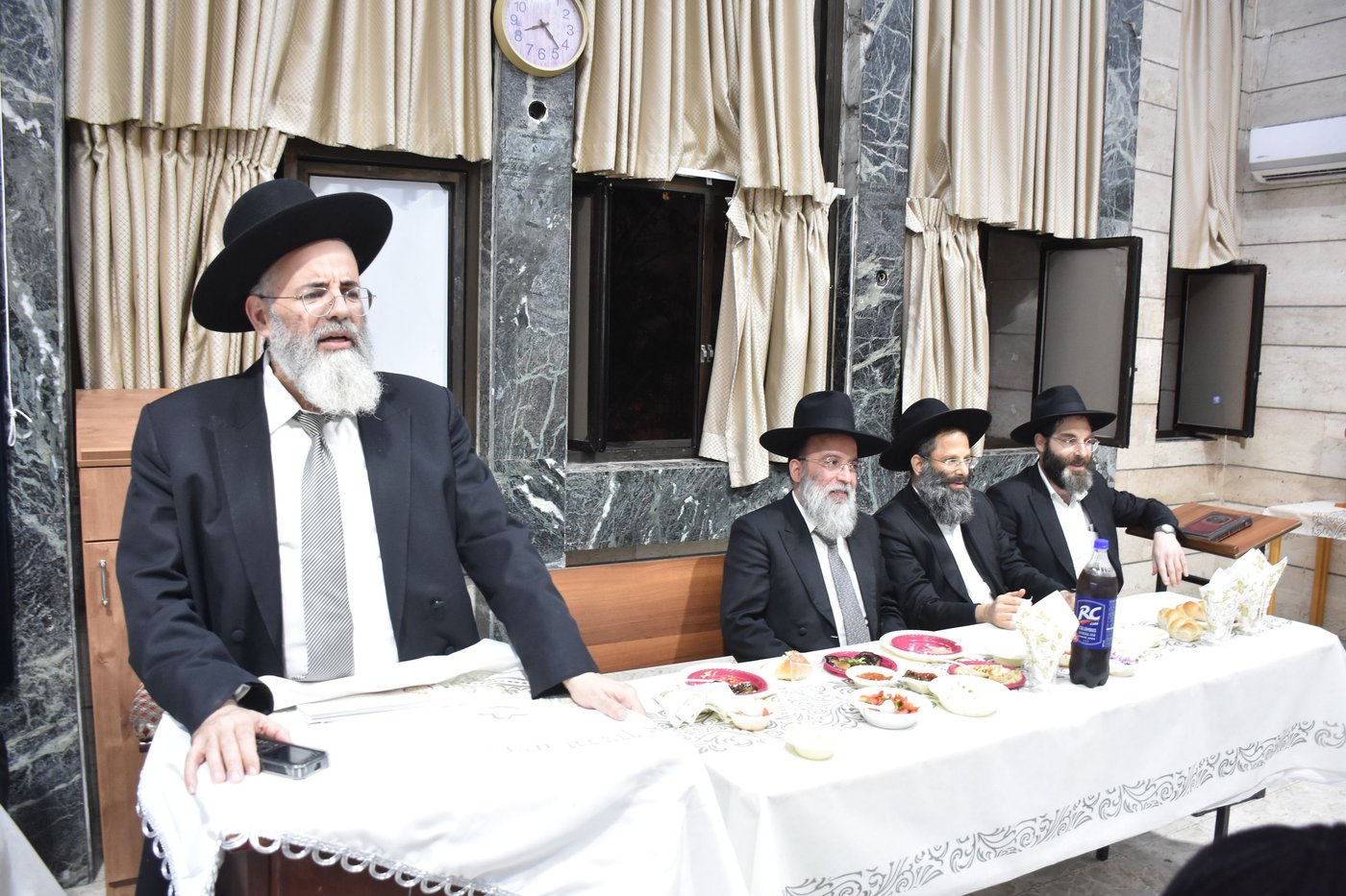 מסיבת חנוכה בישיבת תורת דוד