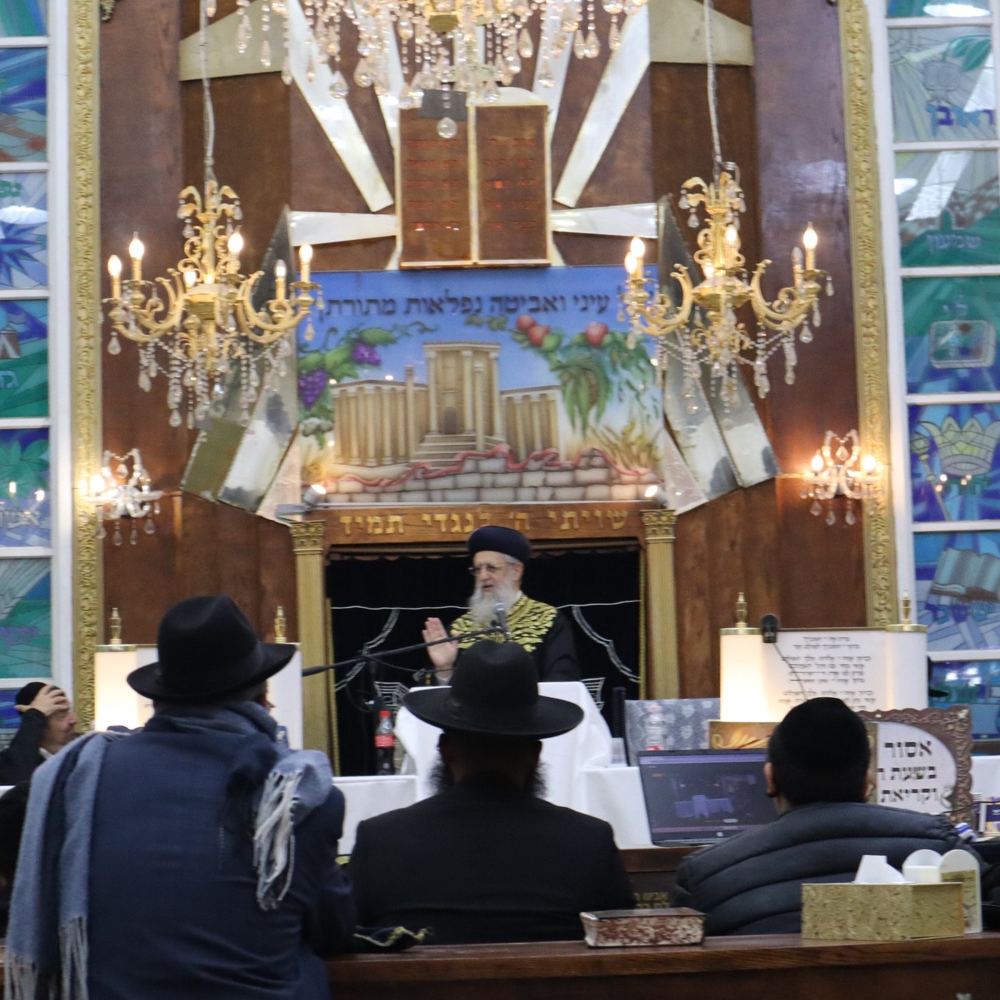 הראשל"צ הגר"ד יוסף בביקור במושב אחיעזר