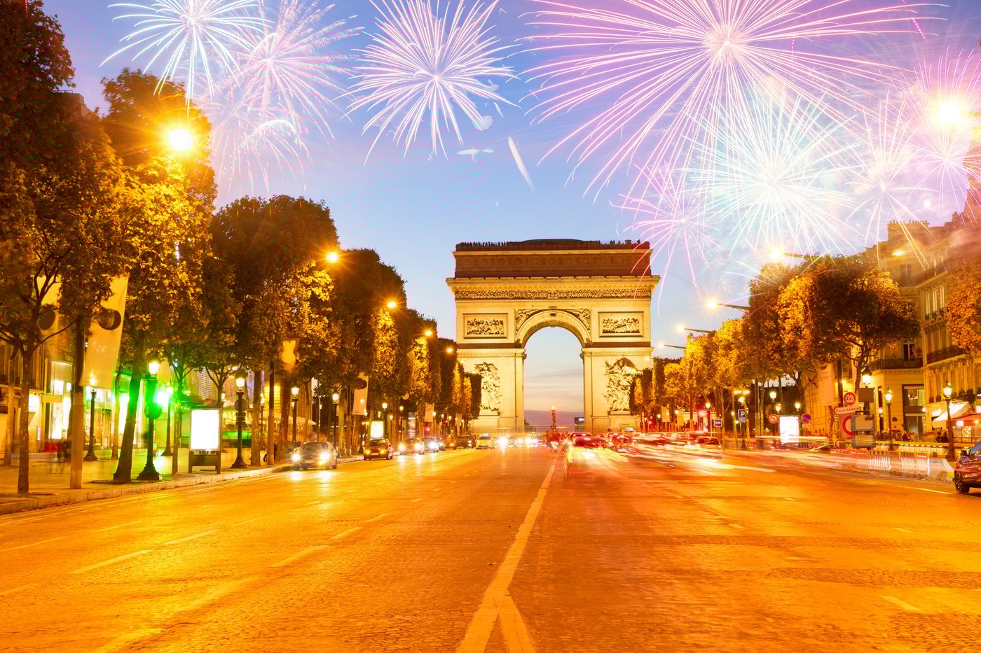 אין חגיגות. שדרת השאנז אליזה בפריז