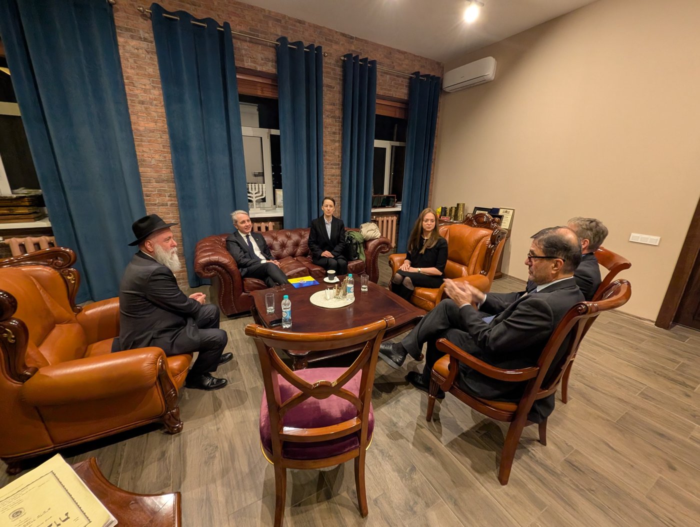 הדלקת נרות חנוכה בקייב