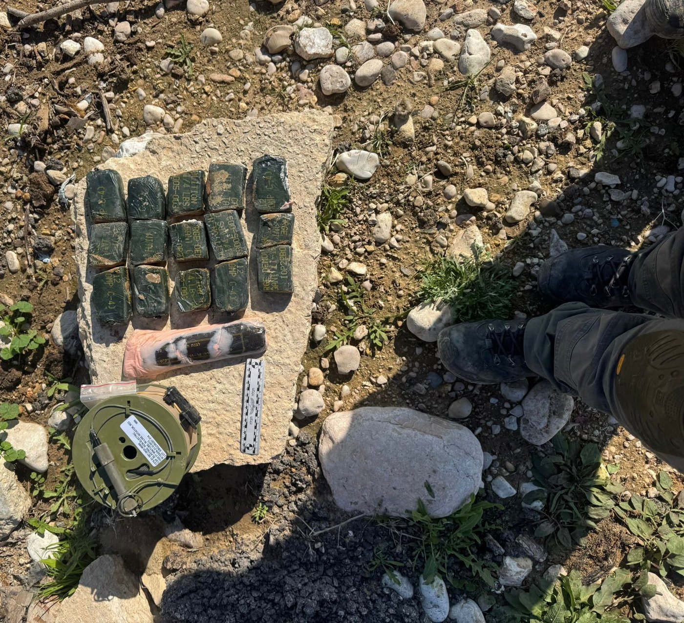 אמצעי הלחימה שנתפסו