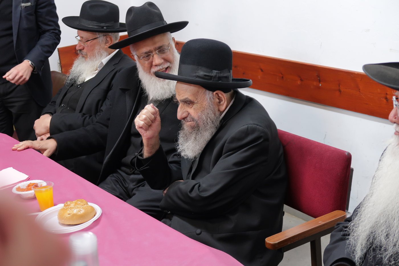 חנוכה אצל הגאון רבי משה צדקה