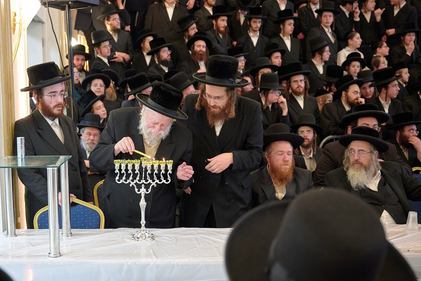 זאת חנוכה אצל הרה"צ רבי שמעלקא בידרמן בלונדון