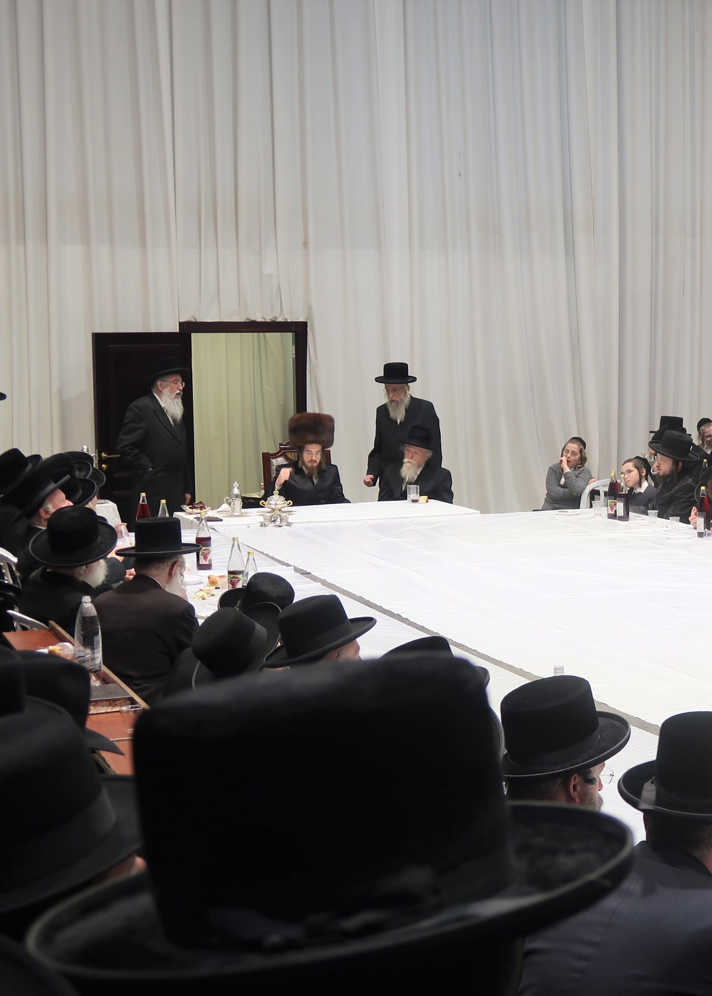 זאת חנוכה בחצה"ק סאדיגורה