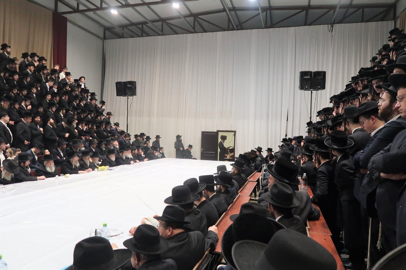 זאת חנוכה בחצה"ק סאדיגורה