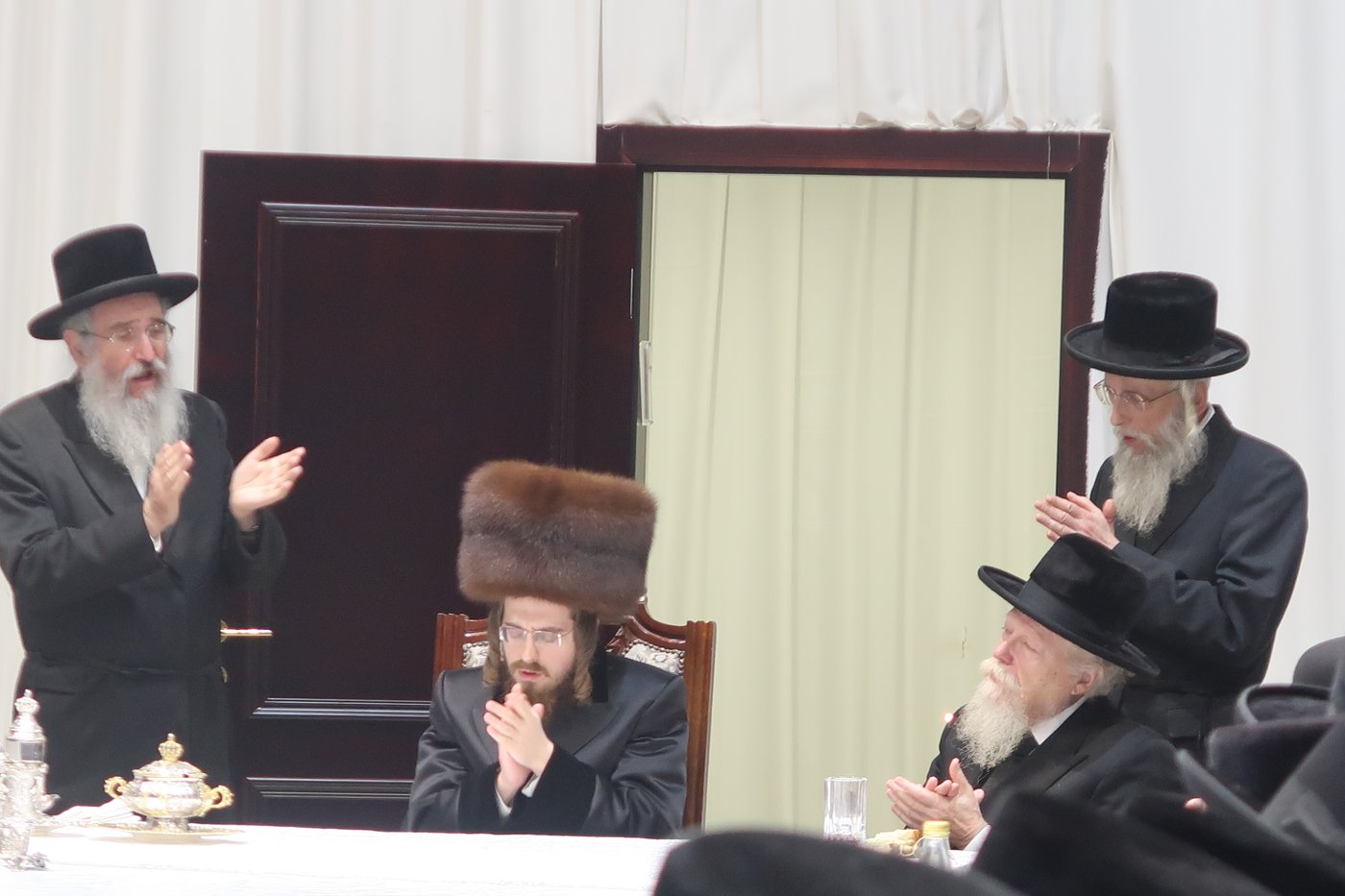 זאת חנוכה בחצה"ק סאדיגורה