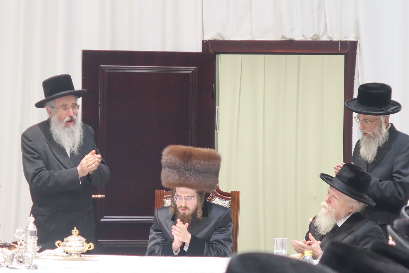 זאת חנוכה בחצה"ק סאדיגורה