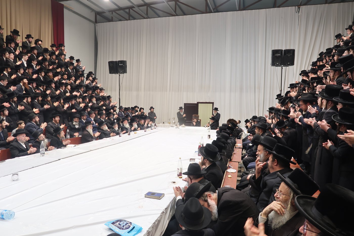 זאת חנוכה בחצה"ק סאדיגורה