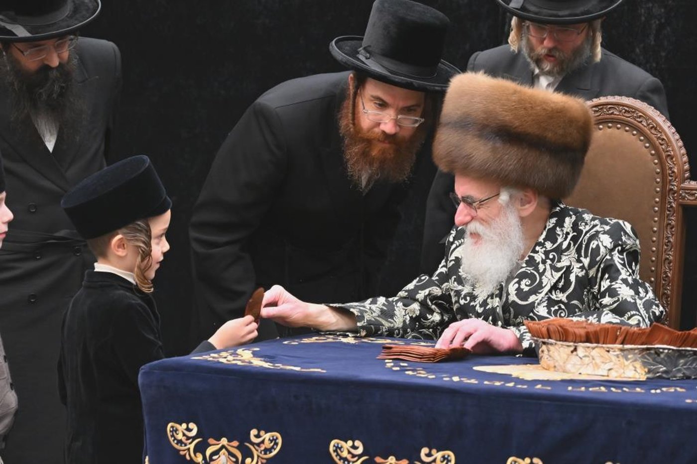 חנוכה בחצה"ק ויזניץ