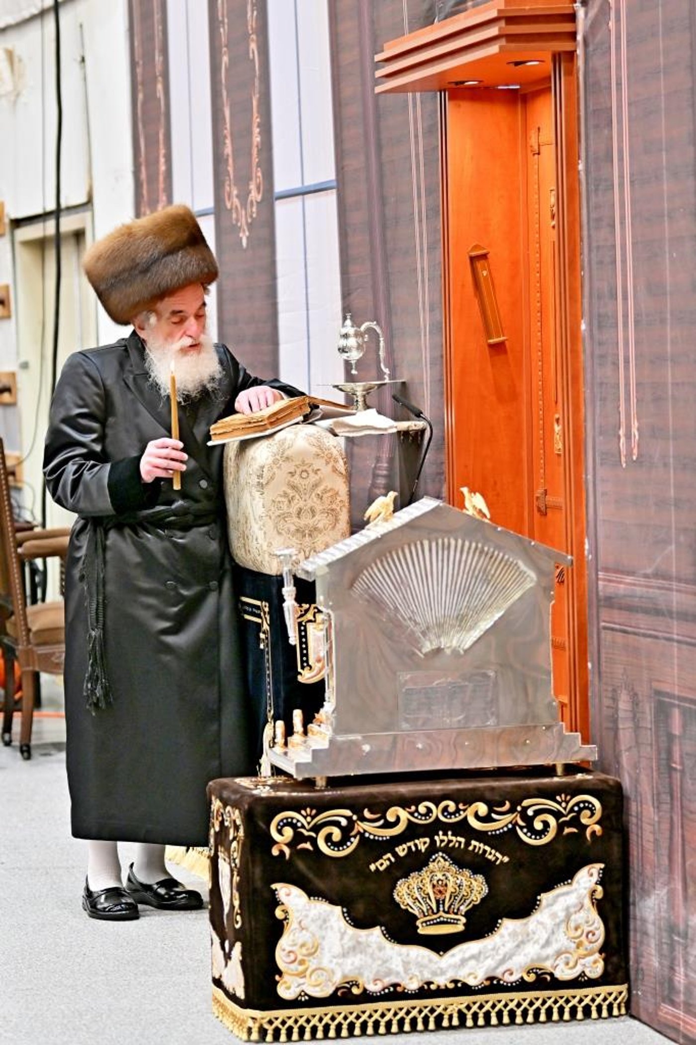 חנוכה בחצה"ק ויזניץ