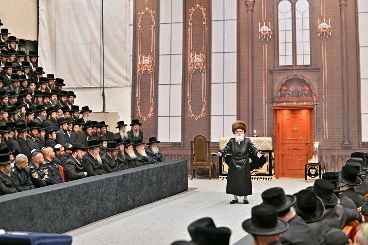 חנוכה בחצה"ק ויזניץ