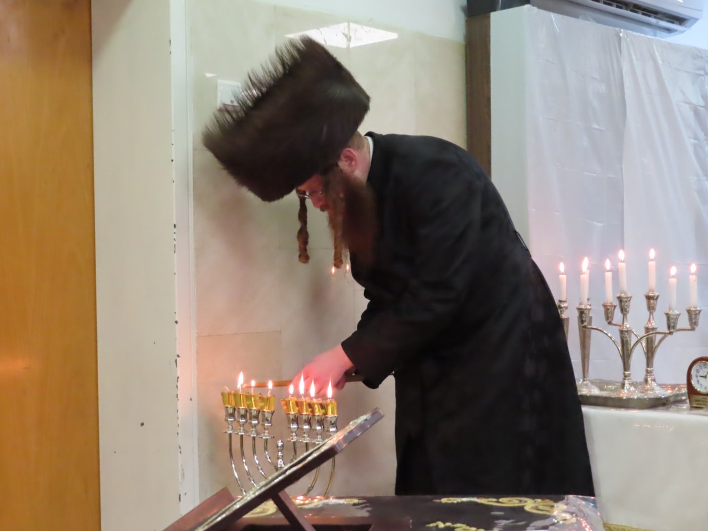 חנוכה בחצר הקודש קאליב