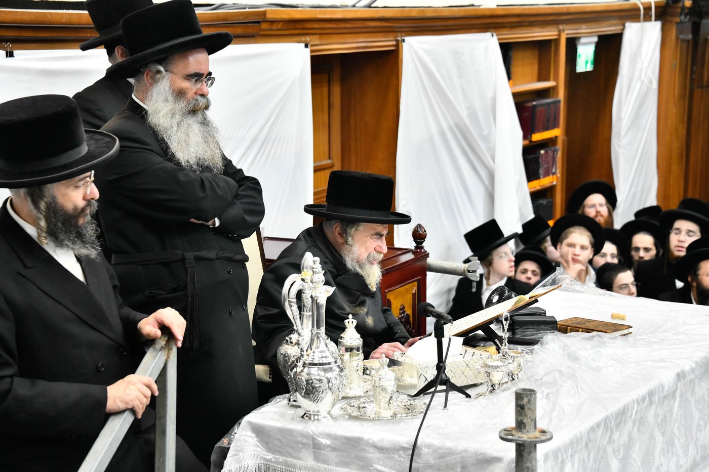 זאת חנוכה בחצה"ק רחמסטריווקא