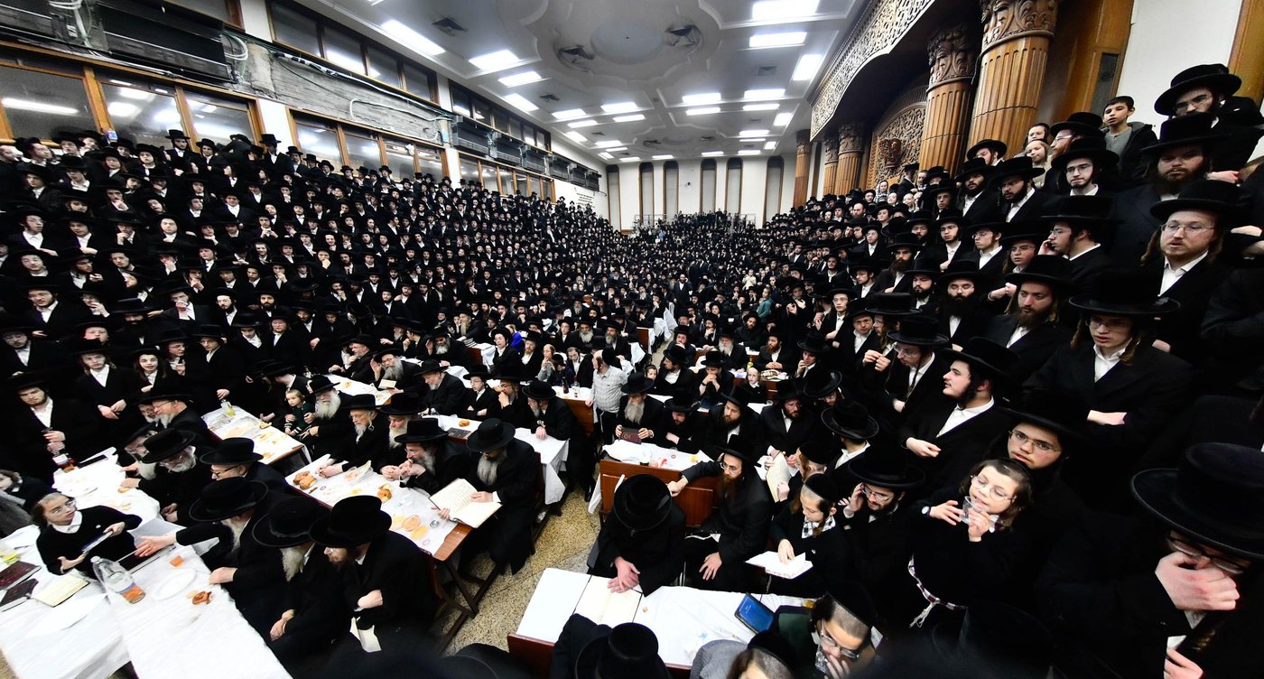 זאת חנוכה בחצה"ק רחמסטריווקא