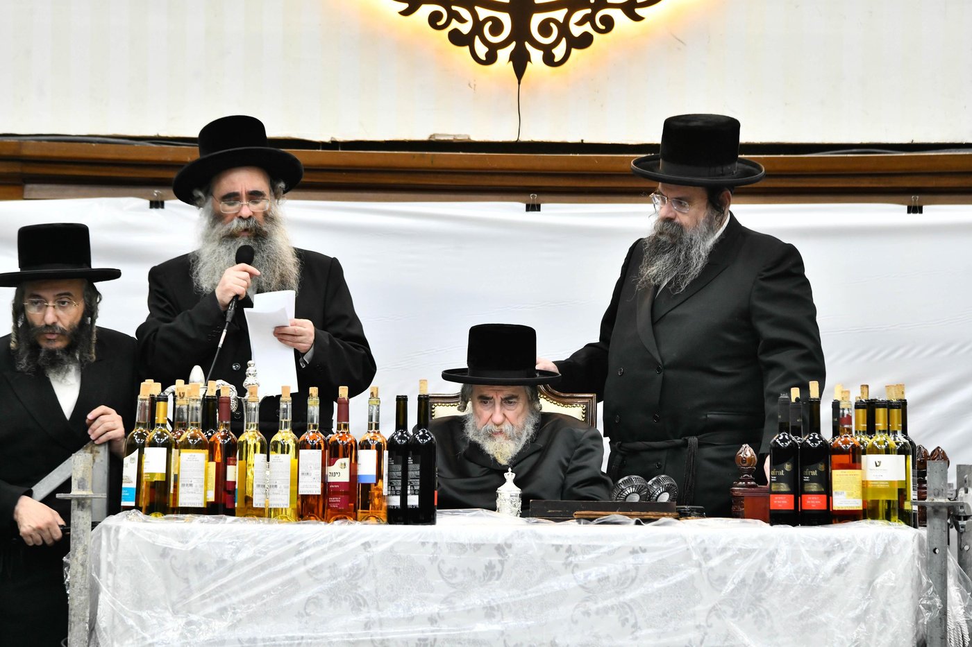 זאת חנוכה בחצה"ק רחמסטריווקא