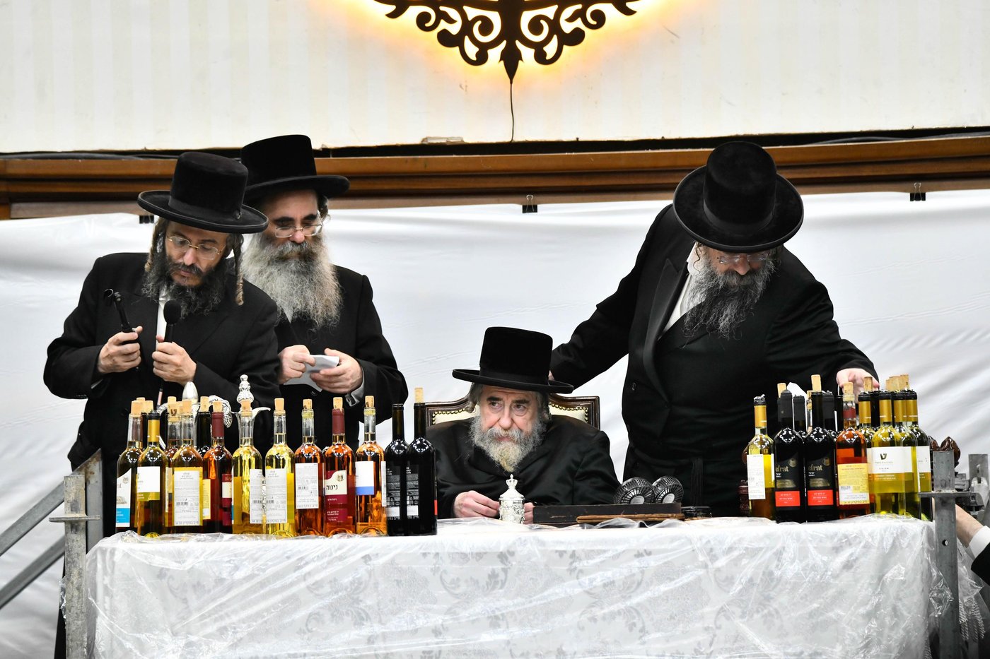 זאת חנוכה בחצה"ק רחמסטריווקא