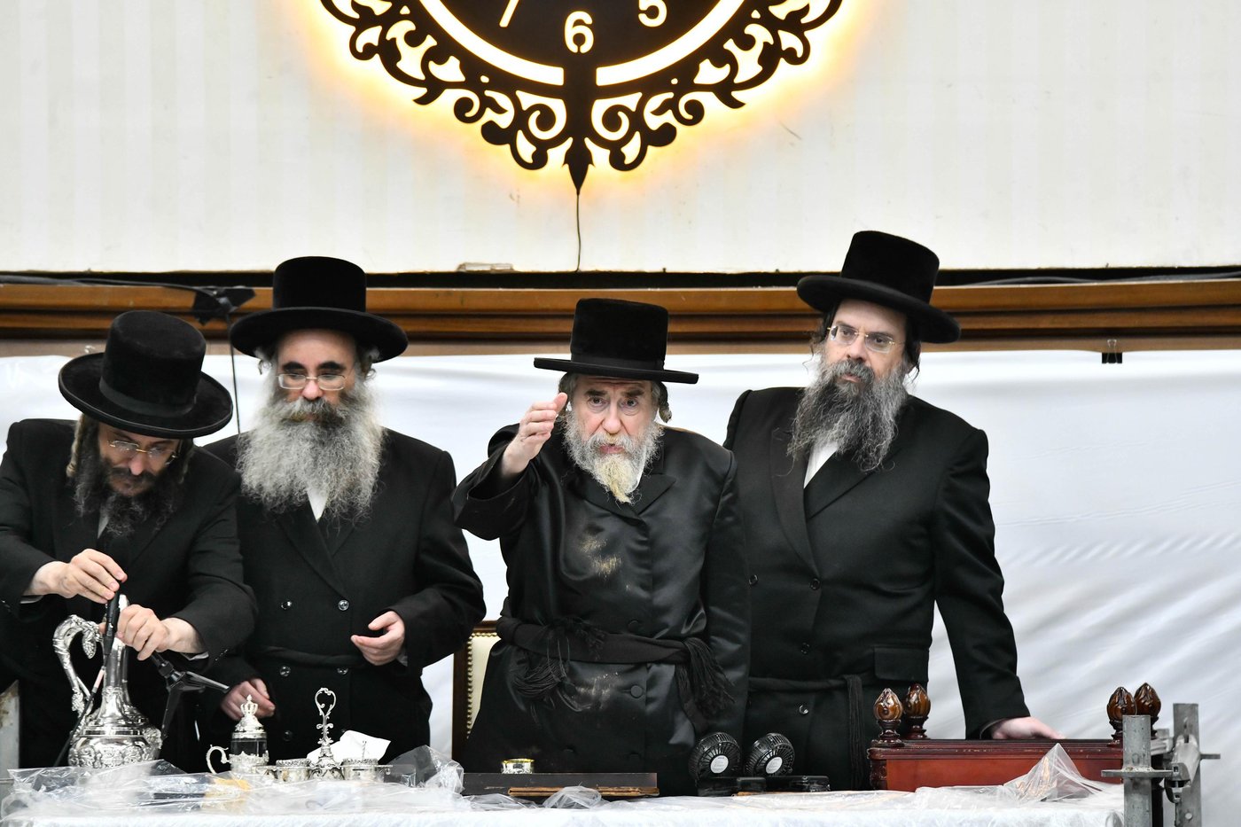 זאת חנוכה בחצה"ק רחמסטריווקא