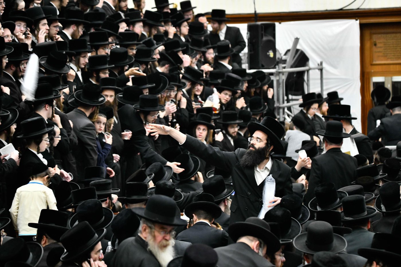 זאת חנוכה בחצה"ק רחמסטריווקא