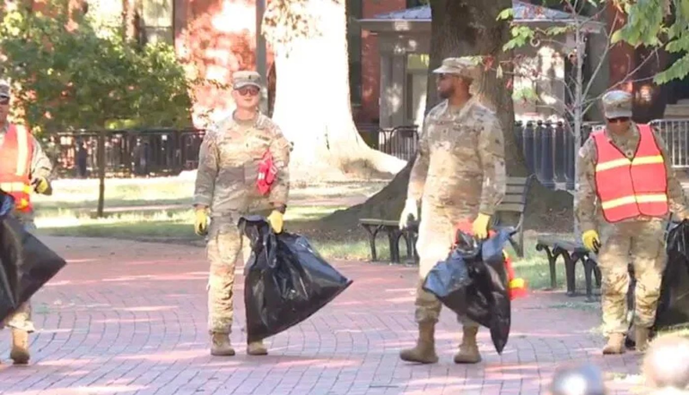 המשמר הלאומי בוושינגטון אוסף אשפה
