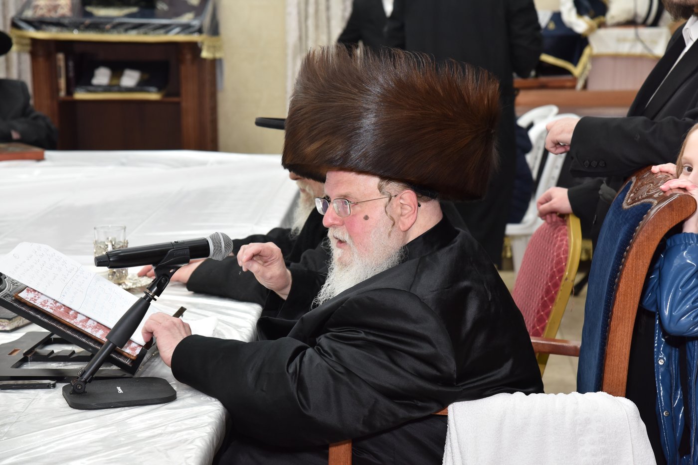 חנוכה בחצה"ק סאסוב