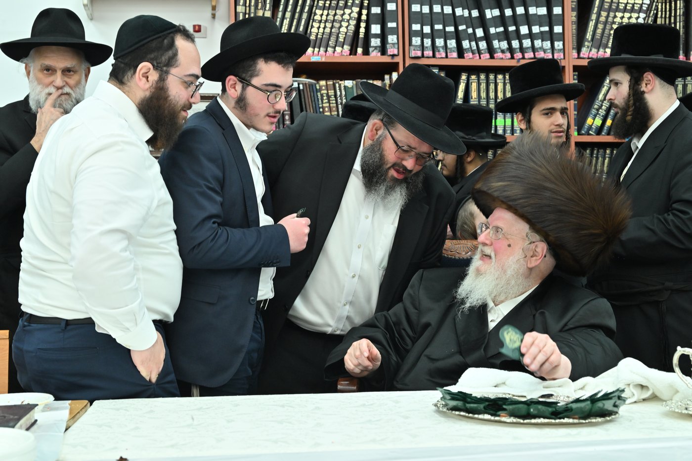 חנוכה בחצה"ק סאסוב