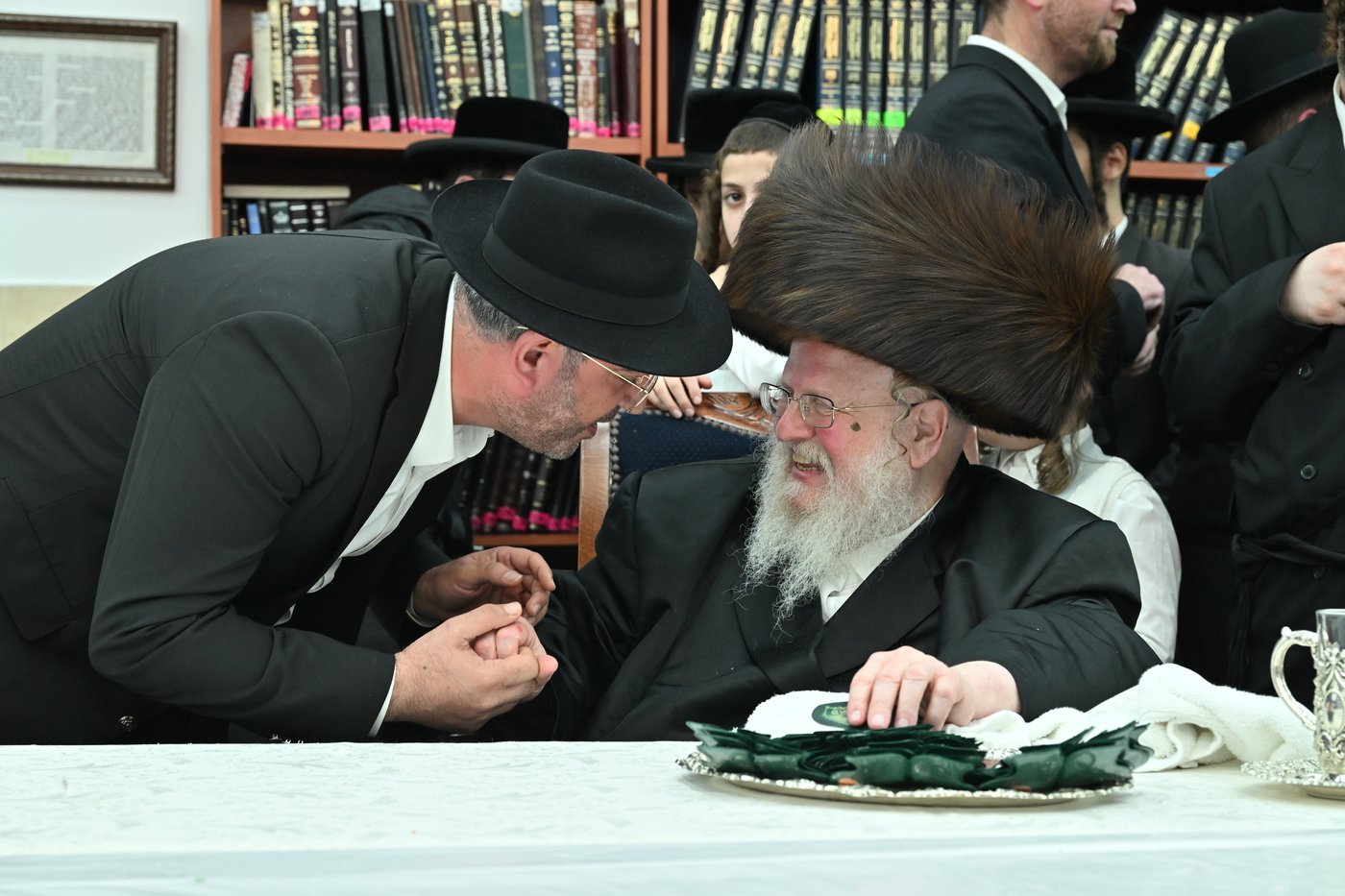 חנוכה בחצה"ק סאסוב