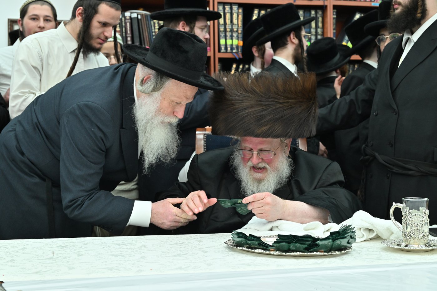 חנוכה בחצה"ק סאסוב