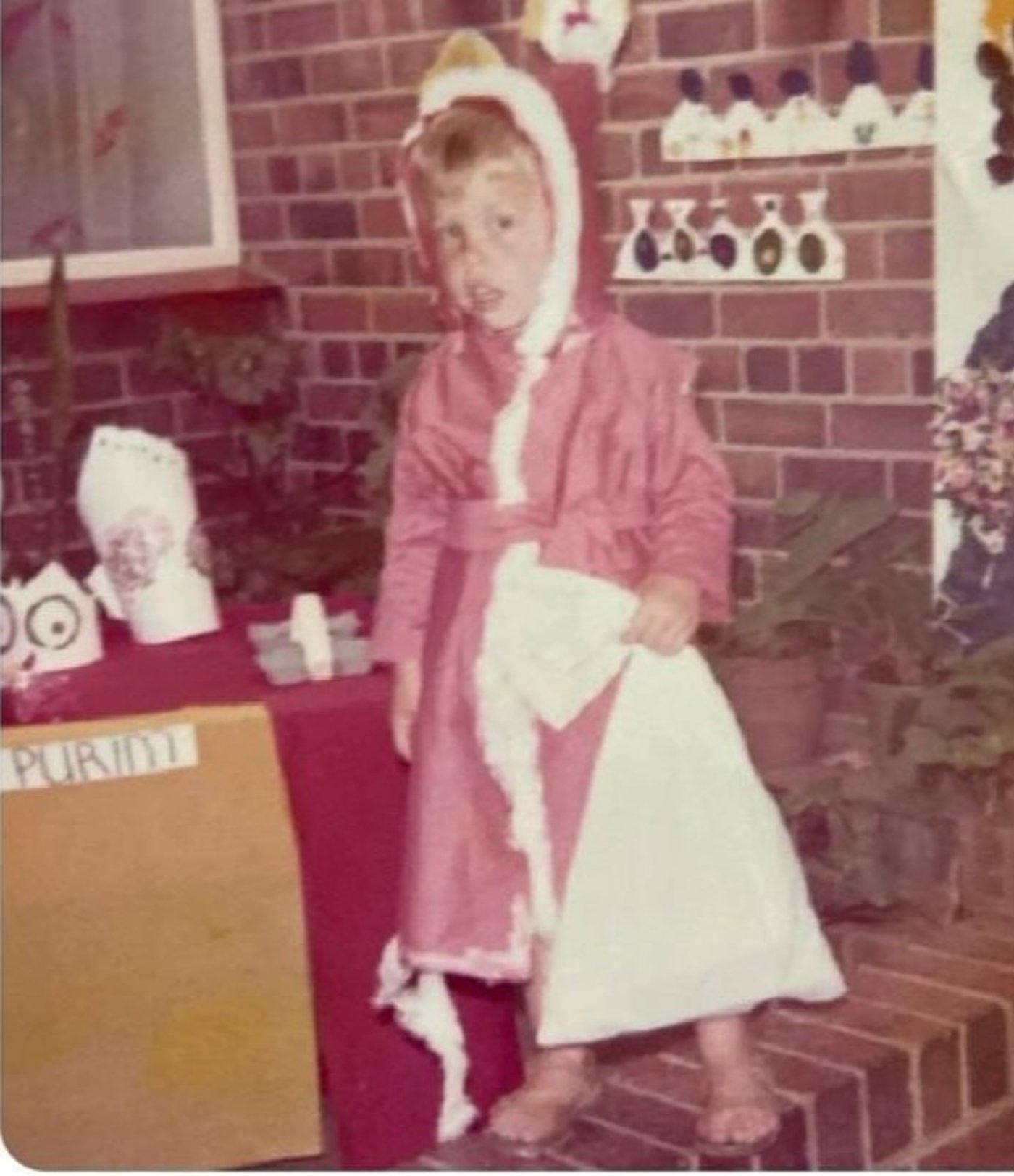 בתמונה של מאסק בגן היהודי