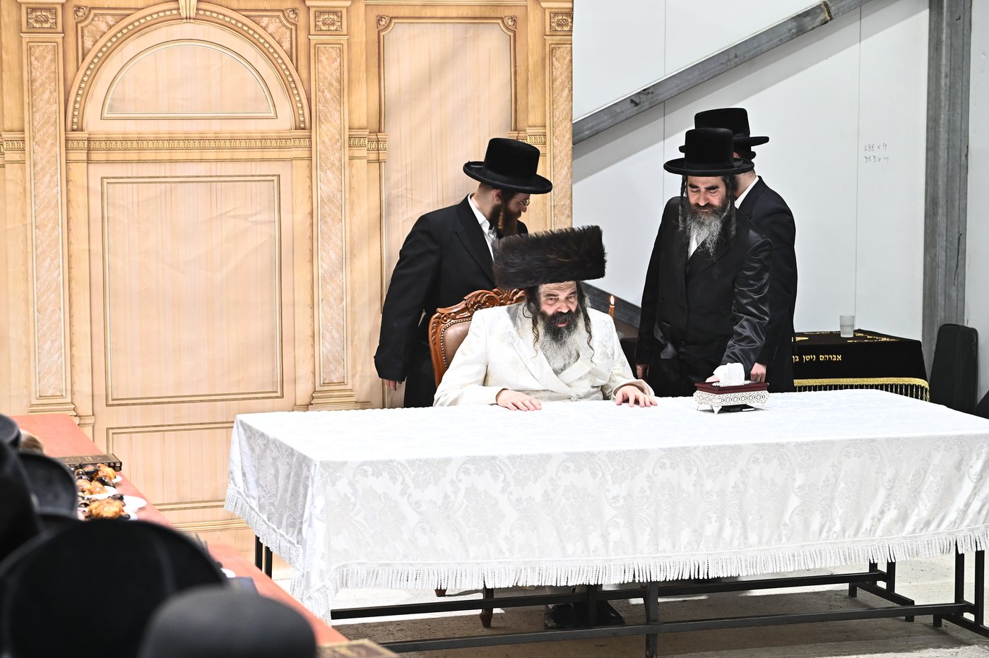 זאת חנוכה בחצה"ק זוטשקה