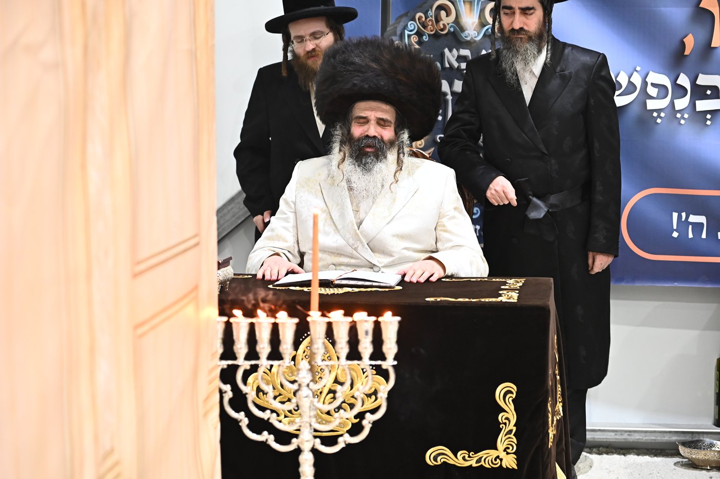 זאת חנוכה בחצה"ק זוטשקה