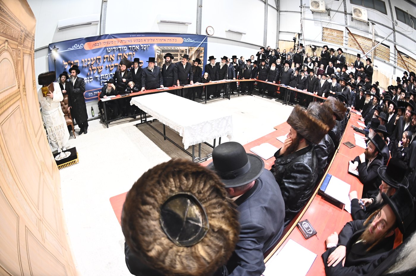 זאת חנוכה בחצה"ק זוטשקה