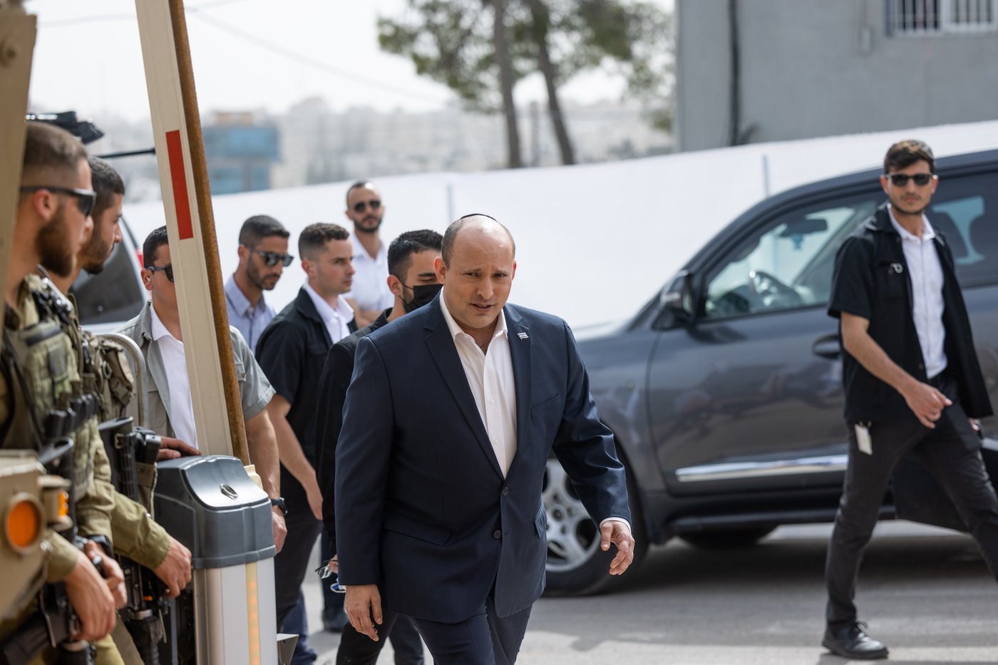 רה"מ לשעבר בנט