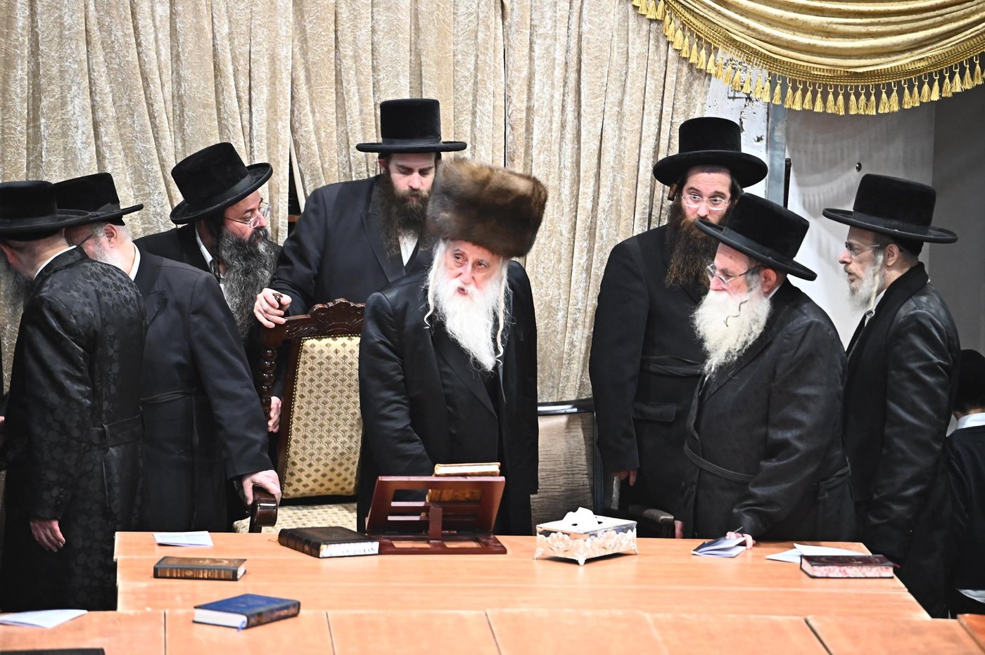 זאת חנוכה בחצה"ק מכנובקא בעלזא