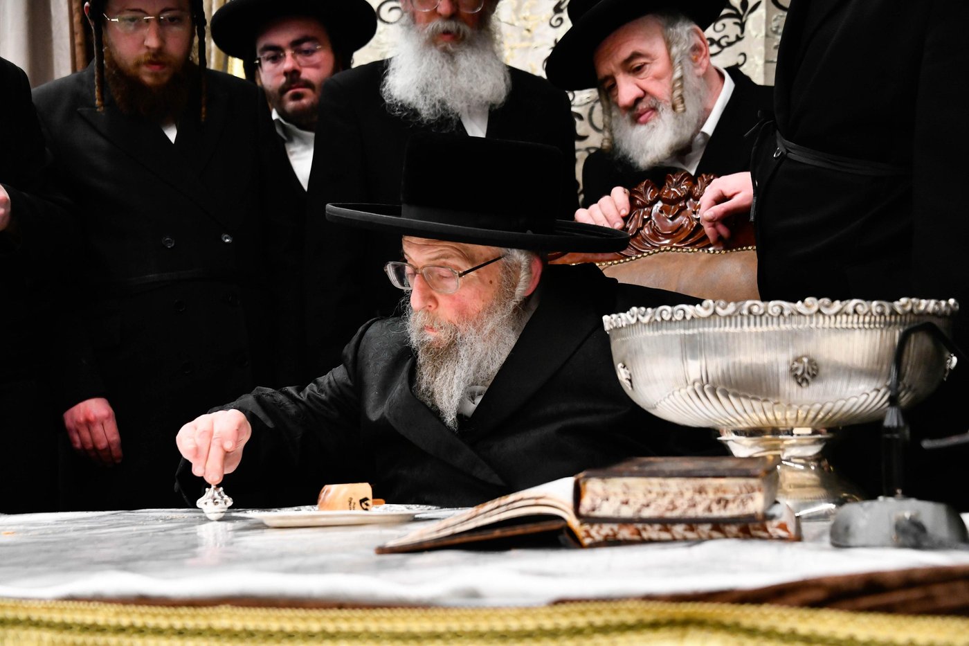 זאת חנוכה בחצה"ק פינסק קרלין