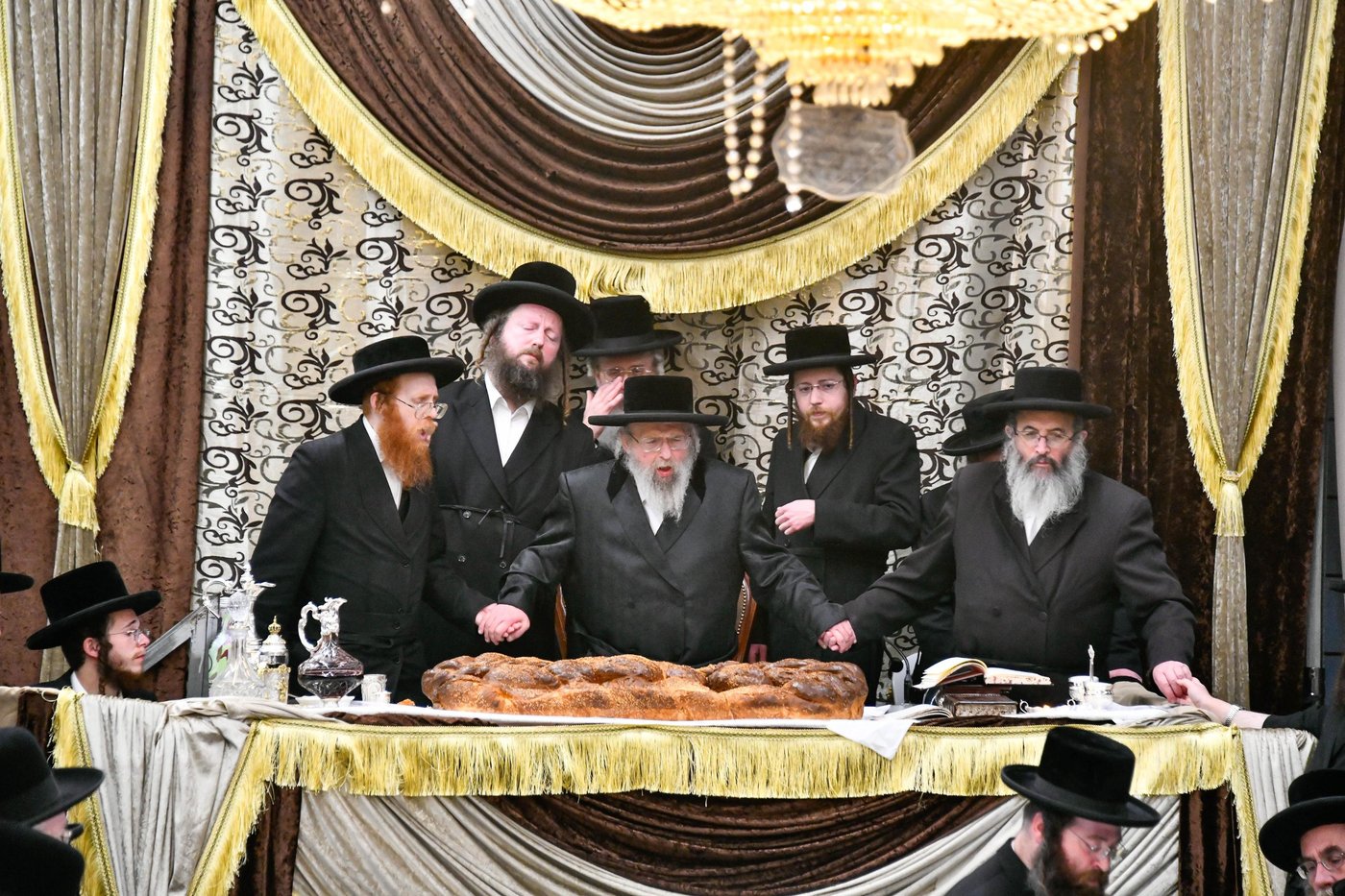 זאת חנוכה בחצה"ק פינסק קרלין