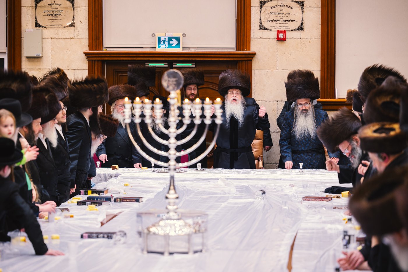 חנוכה בחצה"ק טאהש