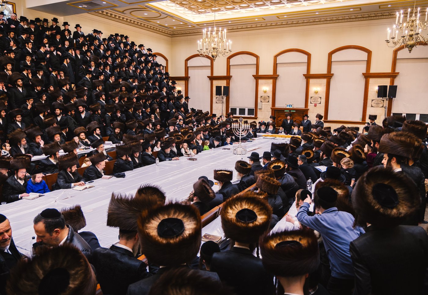 חנוכה בחצה"ק טאהש