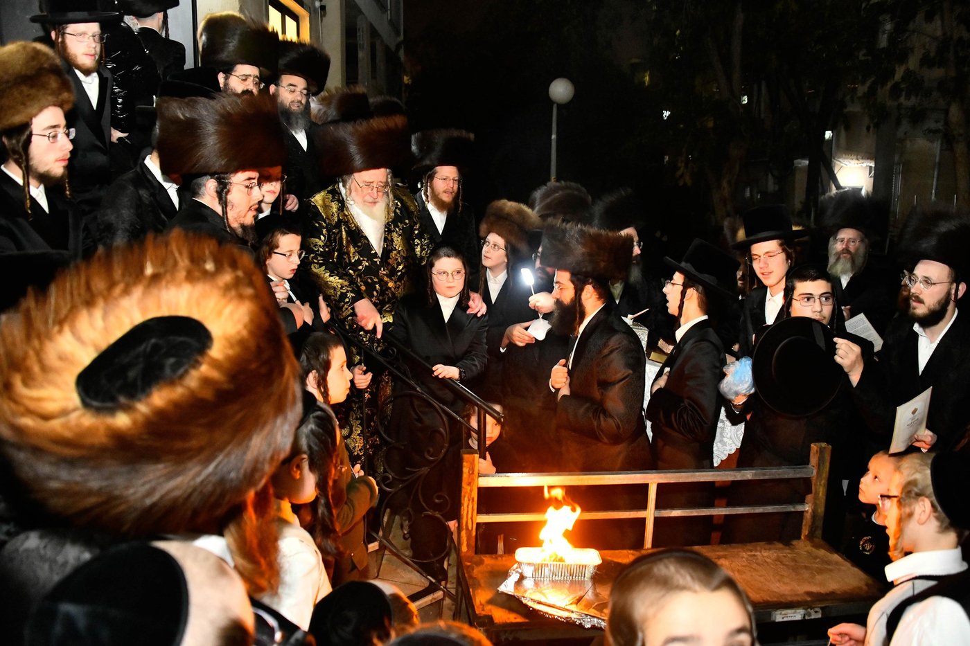 האדמו"ר מספינקא בשריפת הפתילות