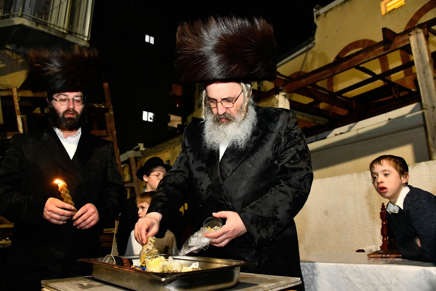 שריפת הפתילות בזוטשקא אמסנא