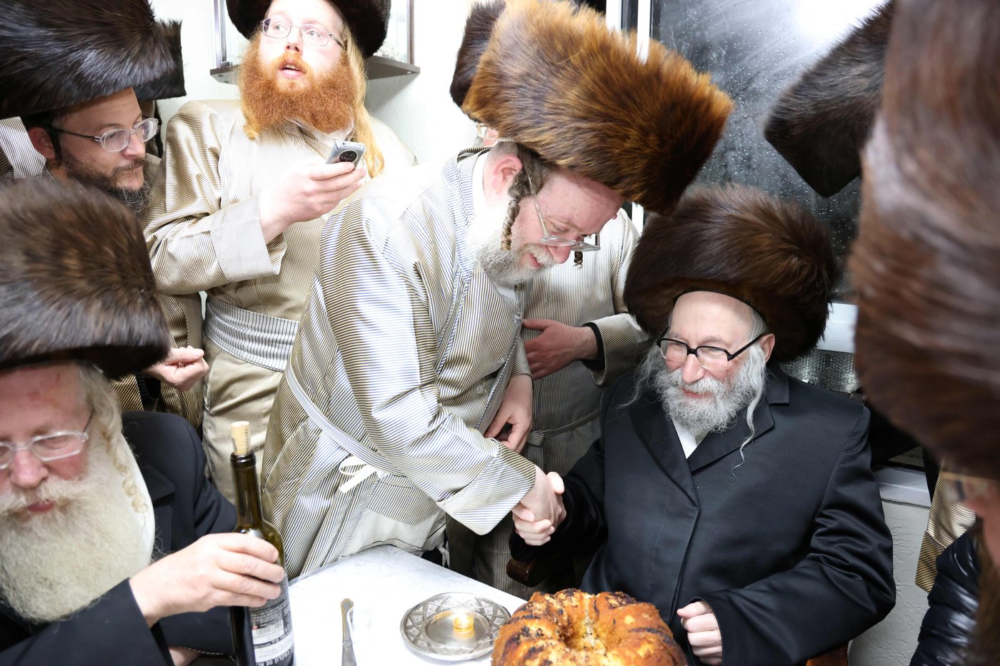 הכנסת ס"ת לביהמ"ד דקהל חסידי ירושלים בבית שמש