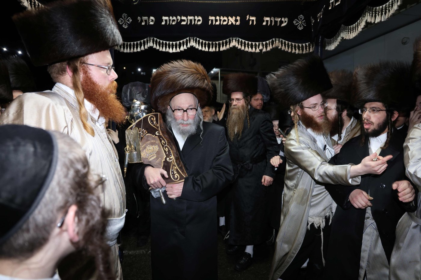 הכנסת ס"ת לביהמ"ד דקהל חסידי ירושלים בבית שמש