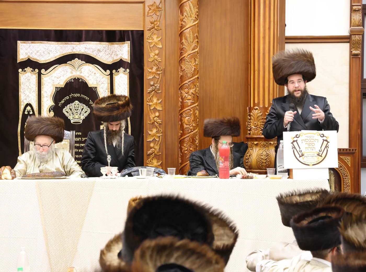 הכנסת ס"ת לביהמ"ד דקהל חסידי ירושלים בבית שמש