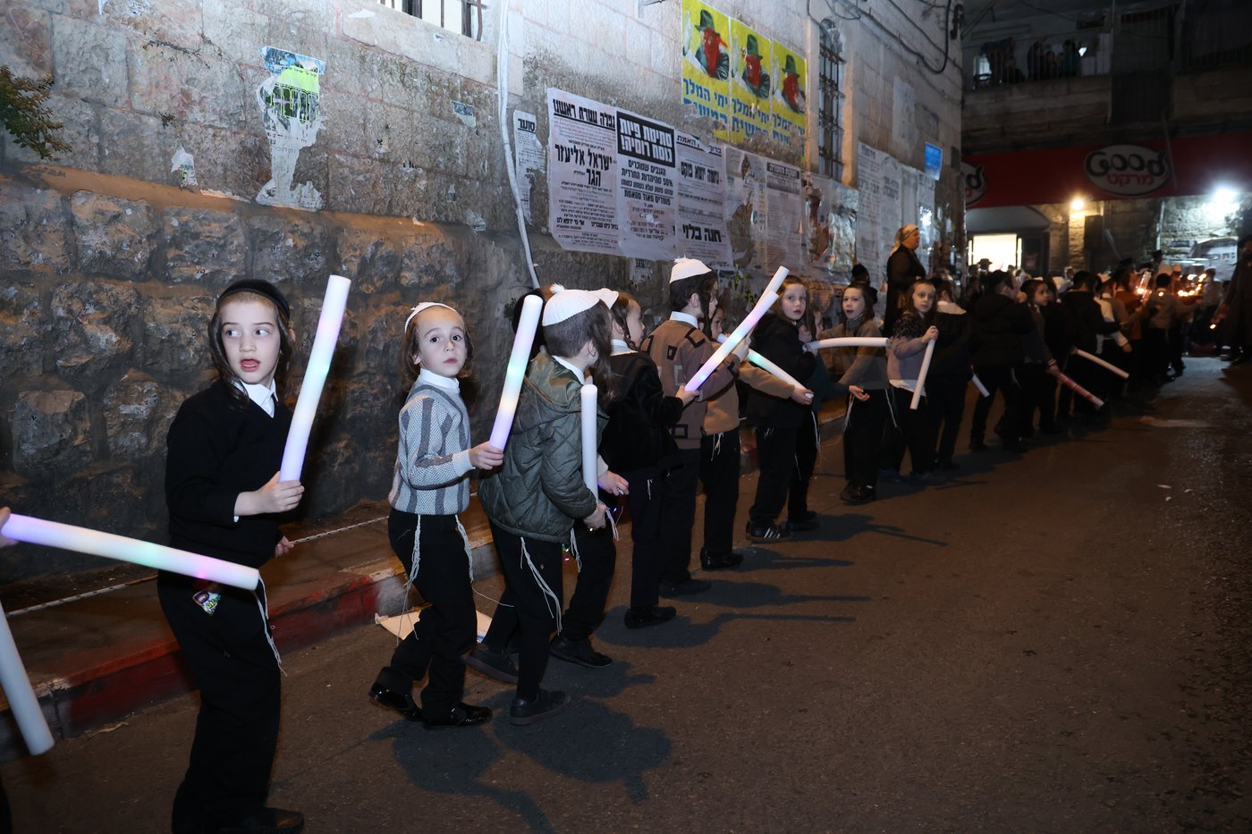 הכנסת ספר תורה בתולדות אברהם יצחק